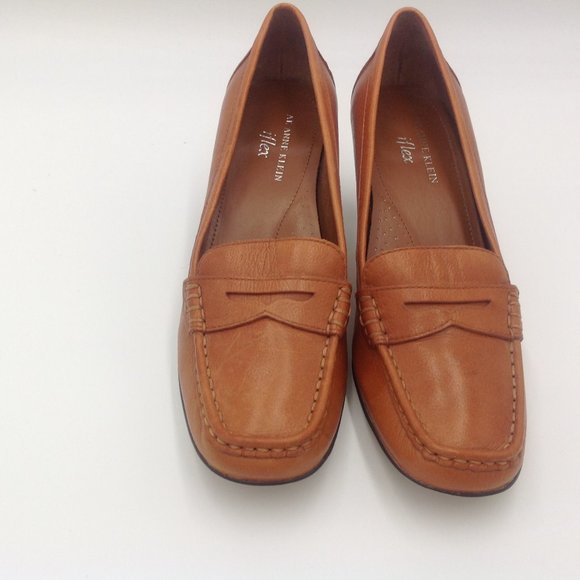Anne Klein high heel leather loafer in saddle tan - Picture 6 of 8